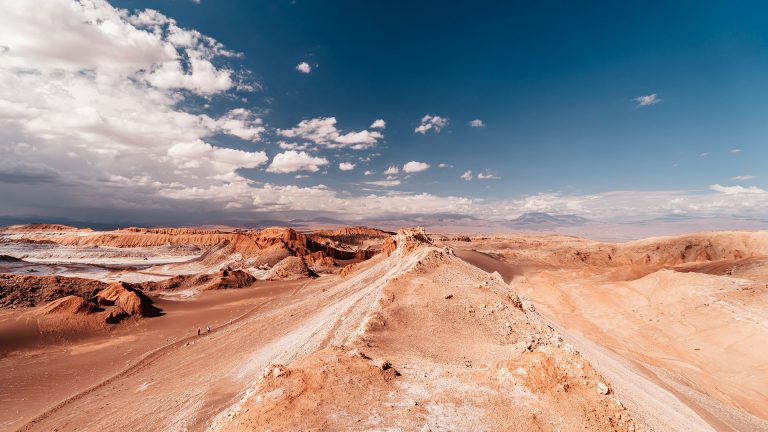 Paisagem dentro do Parque Valle de la luna no Deserto de Atacama.